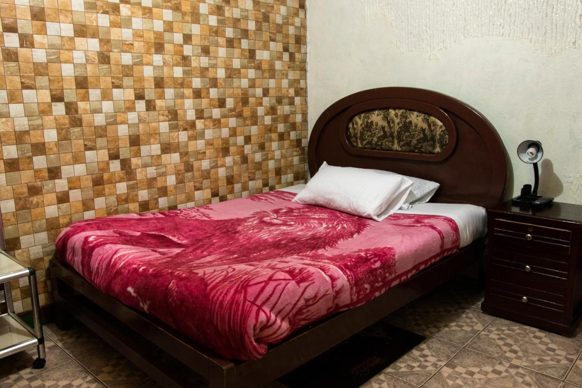 Hostal Carlos Luis กีโต ภายนอก รูปภาพ
