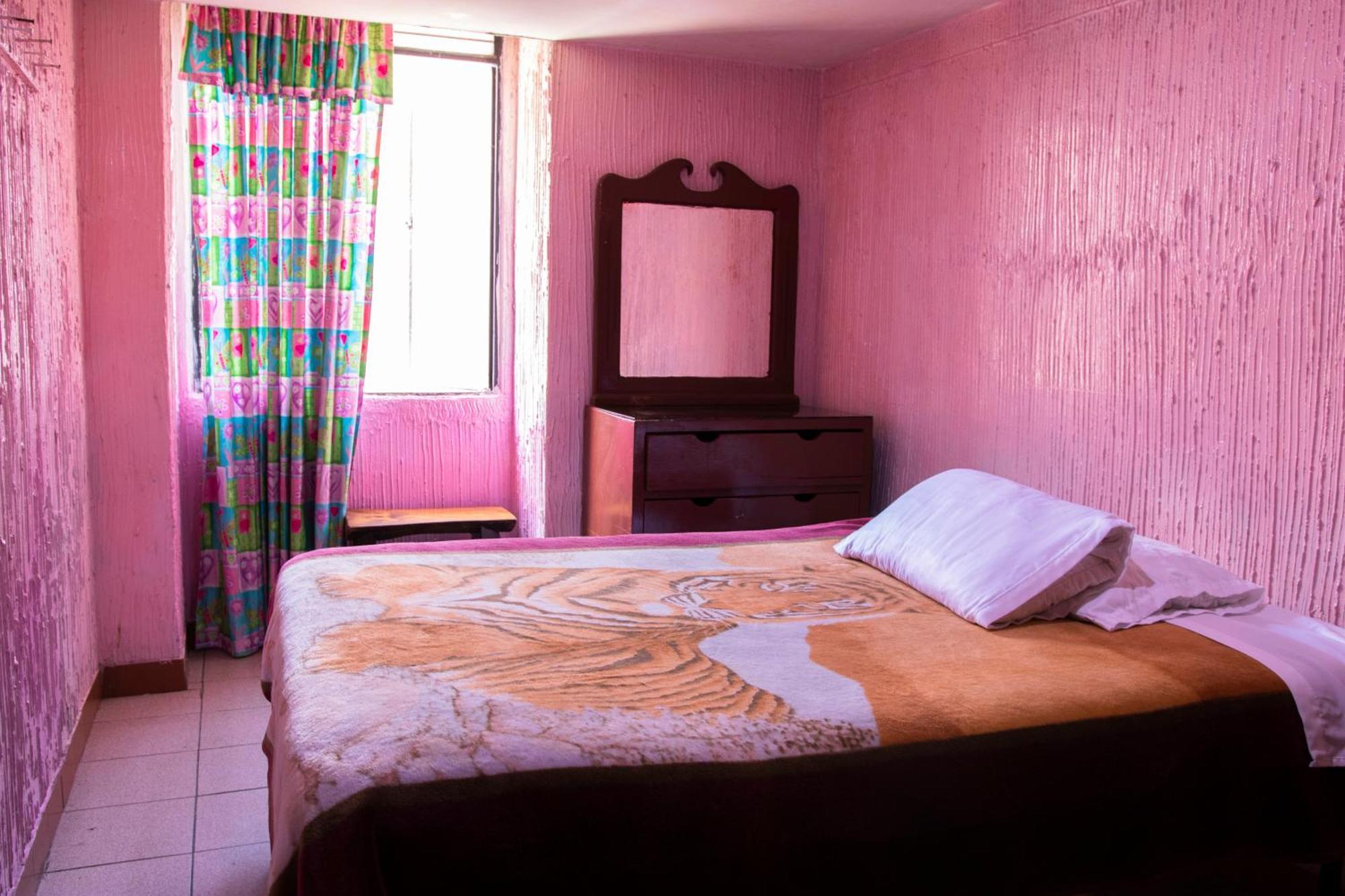 Hostal Carlos Luis กีโต ภายนอก รูปภาพ