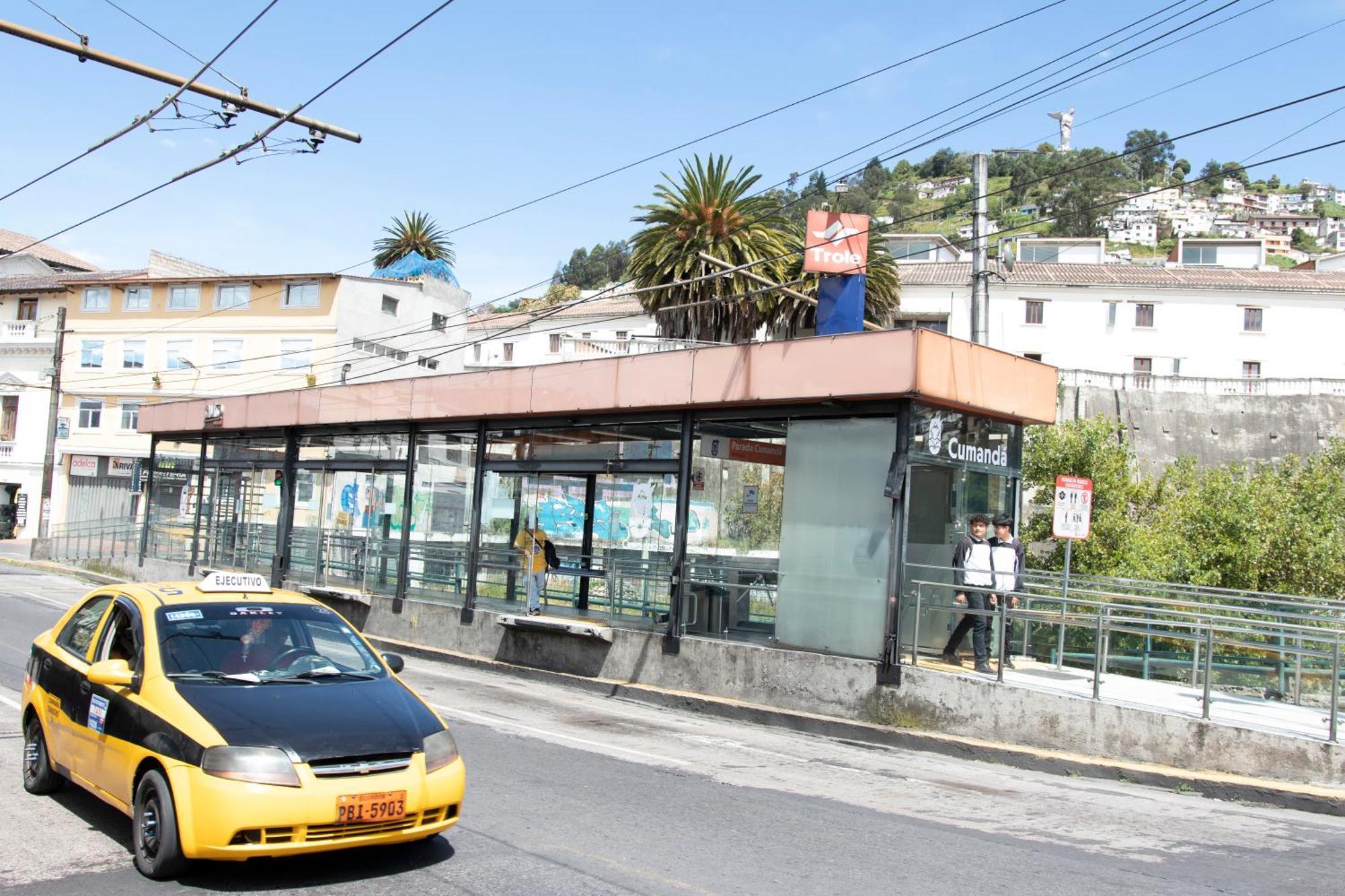 Hostal Carlos Luis กีโต ภายนอก รูปภาพ