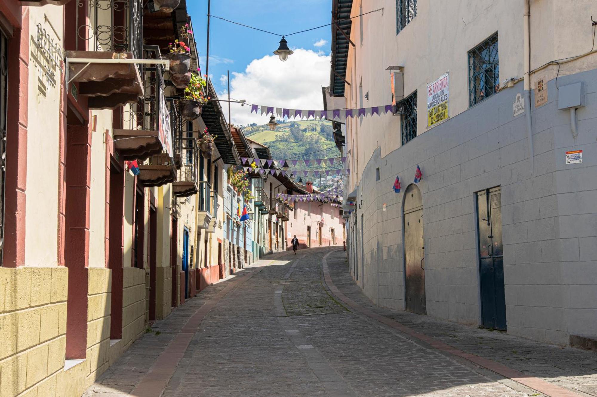 Hostal Carlos Luis กีโต ภายนอก รูปภาพ