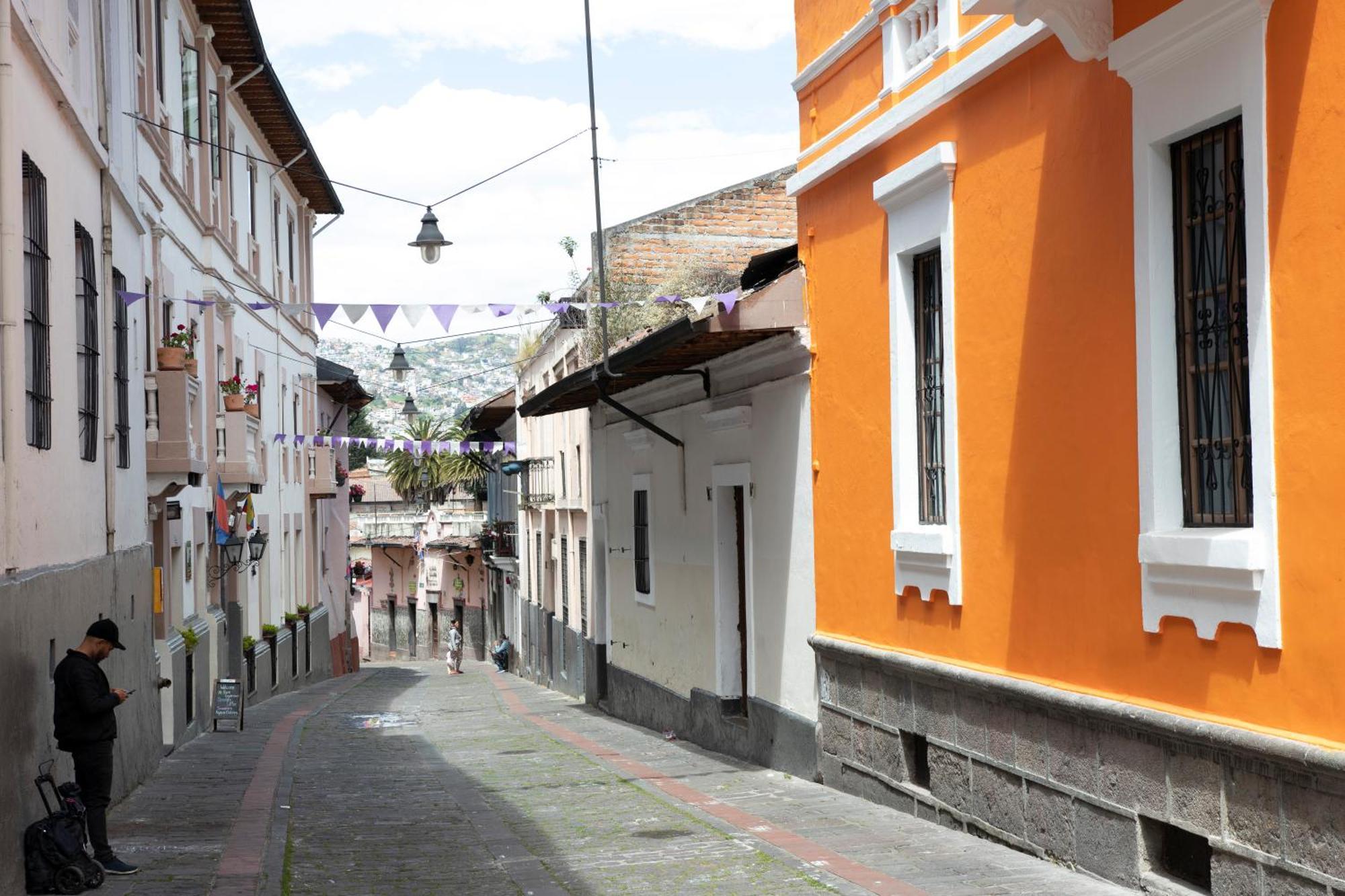 Hostal Carlos Luis กีโต ภายนอก รูปภาพ